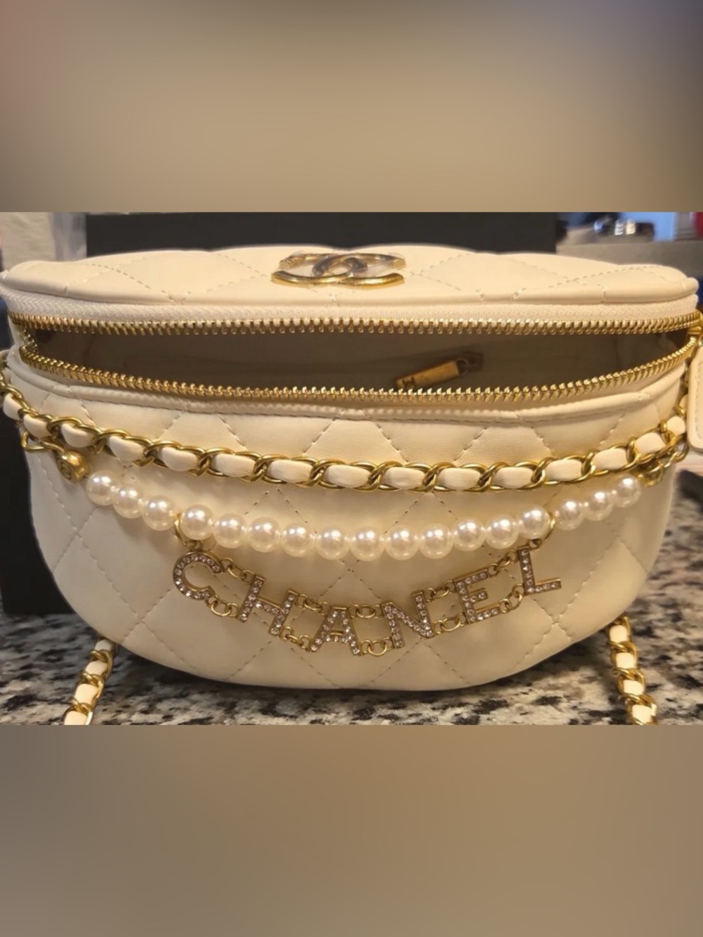 GWP-CHANEL Quilted Pearl-Trim Bum Bag in Cream